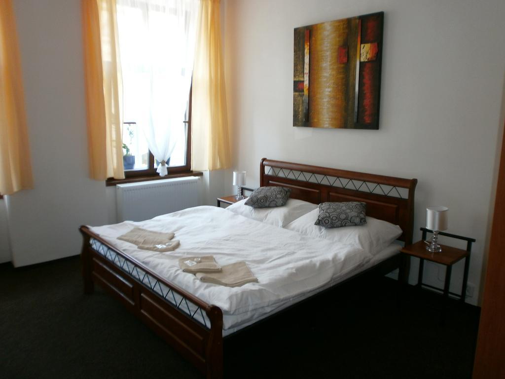 Hotel U Cisare เมลนิค ภายนอก รูปภาพ