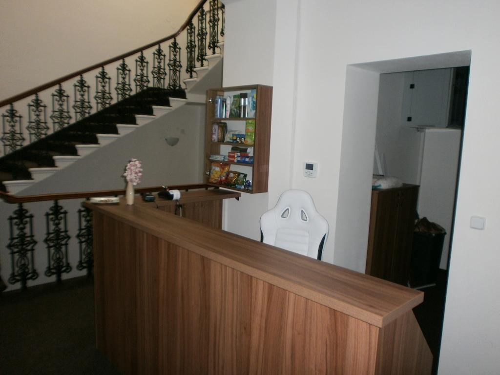 Hotel U Cisare เมลนิค ภายนอก รูปภาพ