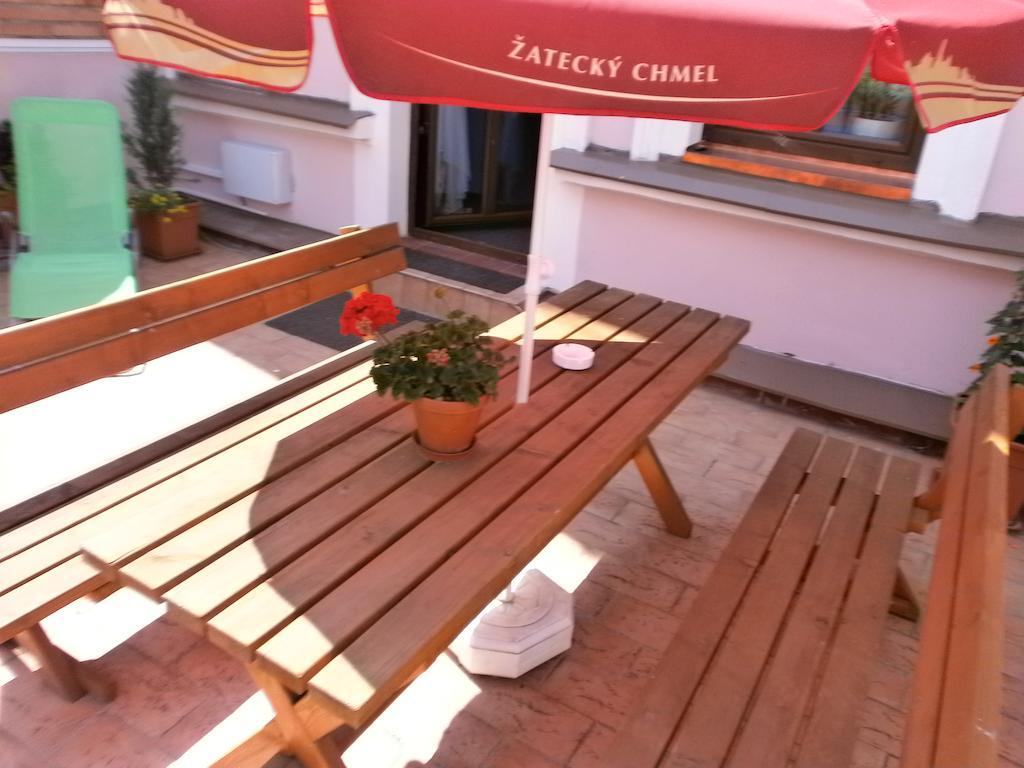 Hotel U Cisare เมลนิค ภายนอก รูปภาพ