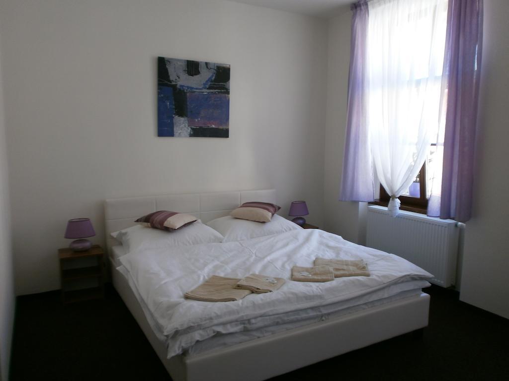 Hotel U Cisare เมลนิค ภายนอก รูปภาพ
